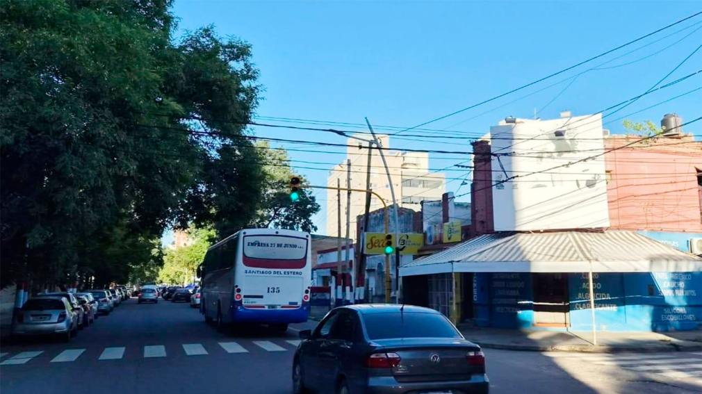 Quedó en funcionamiento el nuevo semáforo de Rivadavia y Gorriti