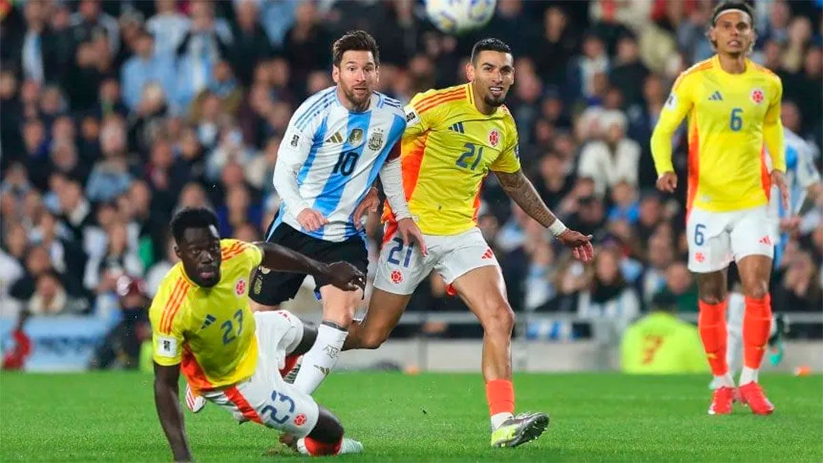 Corazón y carácter: Argentina le empató a Colombia con un jugador menos