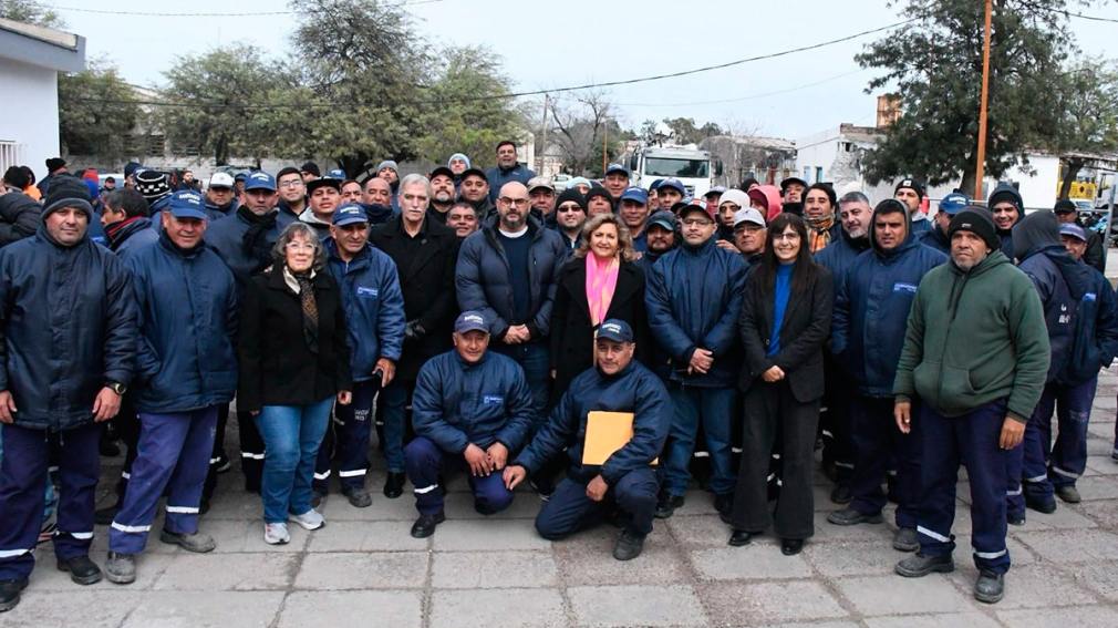 La intendente destacó el trabajo del personal de Obras Públicas en un nuevo aniversario
